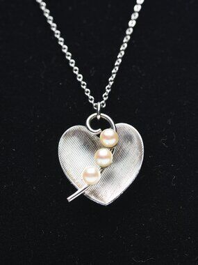 Krementz Pearl on Silver Tone Heart pendant Necklace -17" Chain - Vintage